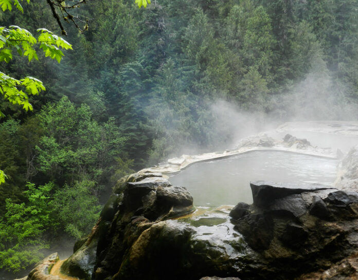 Umpqua Hot Springs Should Be Your Next Weekend Getaway