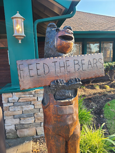 carved wooden bear, black bear diner, beaverton, oregon