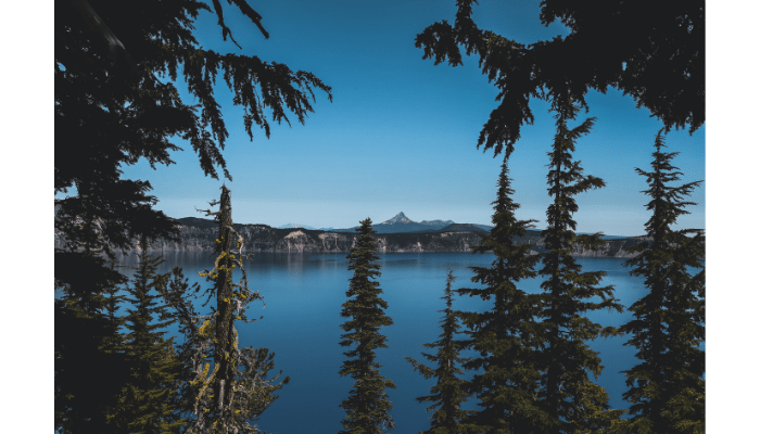 Oregon Mountain and Lake