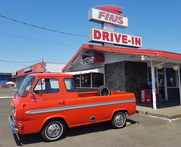 The ’50s-Style Oregon Diner That Serves a Hearty Side of Nostalgia