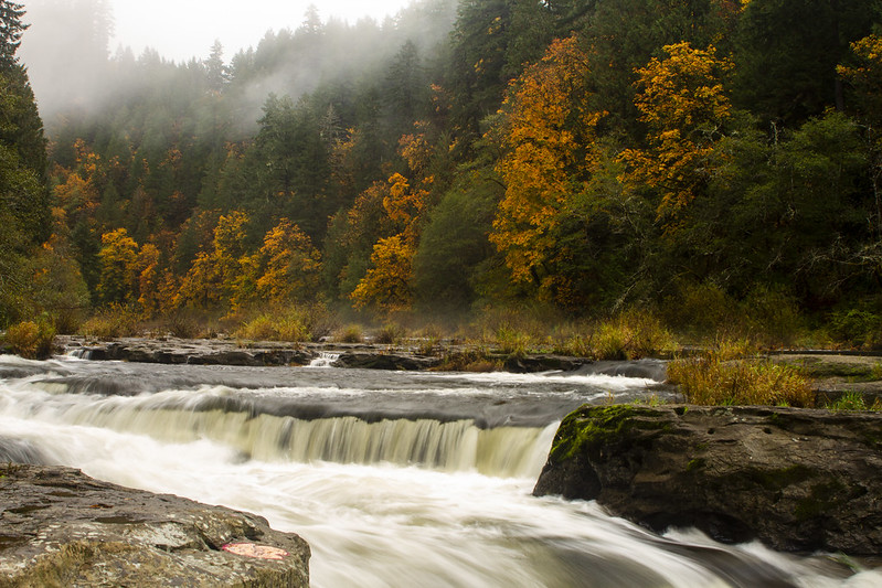 smith river, oregon, swimming holes, recreation, fishing, nature, waterfalls