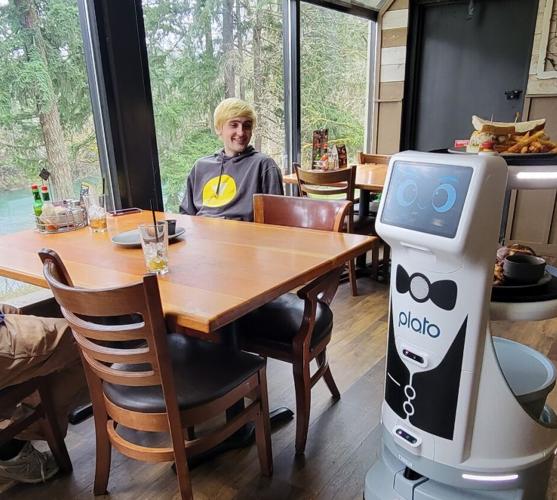 robot waiter oregon restaurant