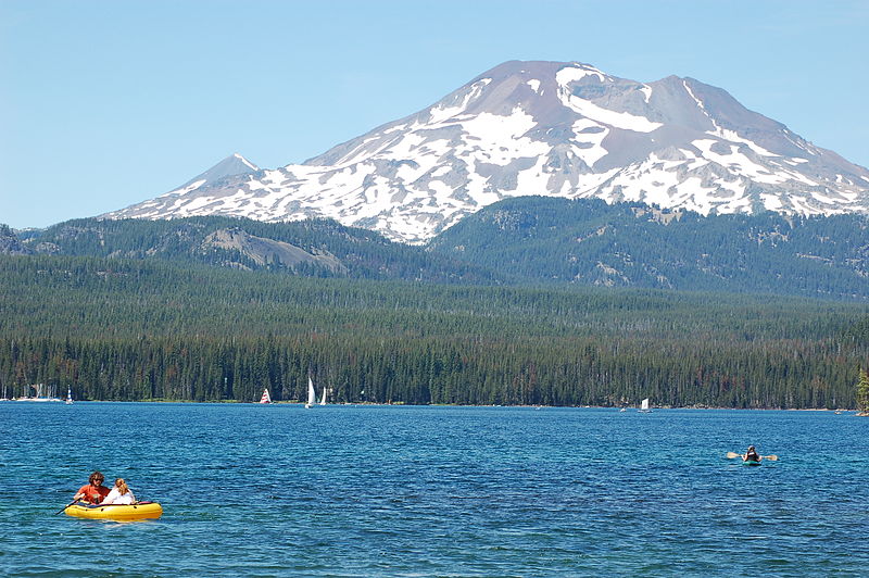 elk lake and south sister oregon