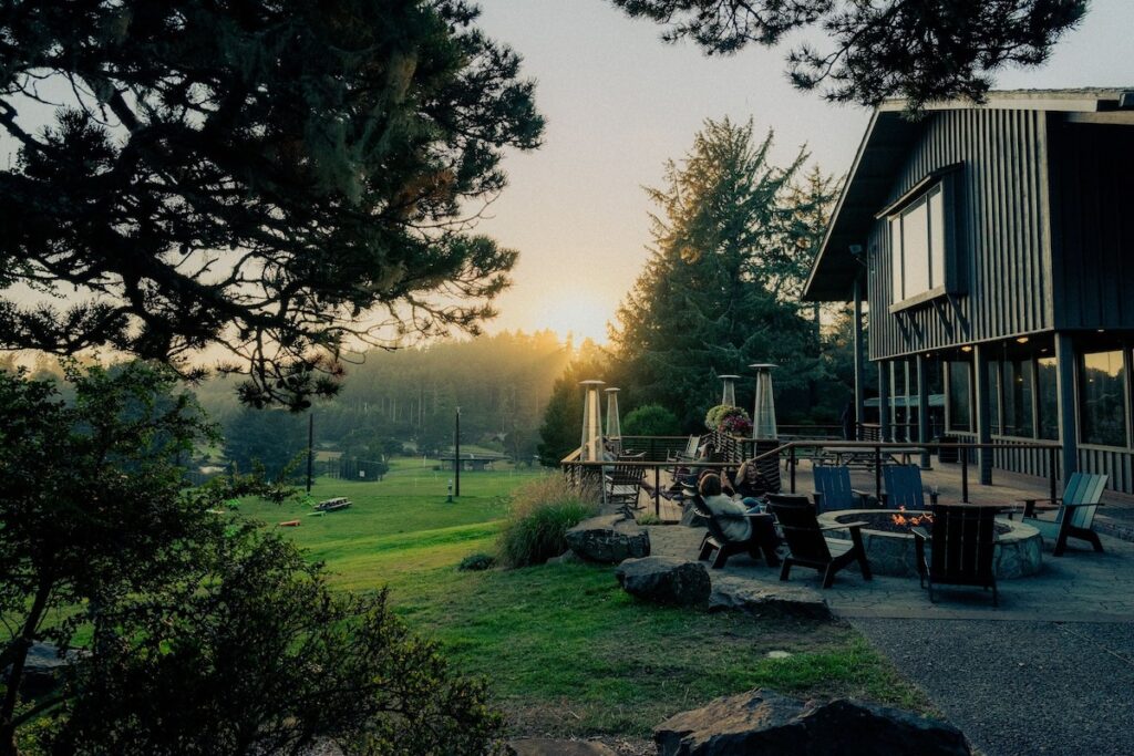 salishan coastal lodge