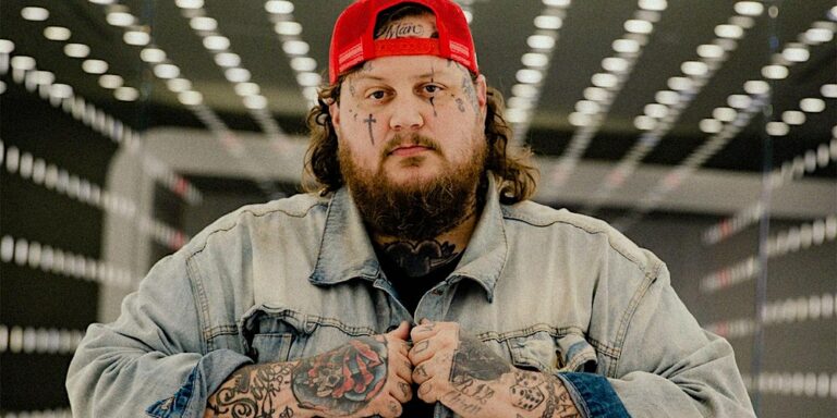 Jelly Roll Rocks Oregon State Penitentiary with a Concert for Inmates