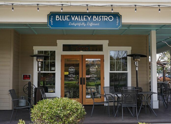 Blue Valley Bistro, Coburg, Creswell, Oregon, Willamette Valley, Espresso, Where to eat, best restaurants, crepes, bagels, soups, salads, panini sandwiches, good food, breakfast, lunch