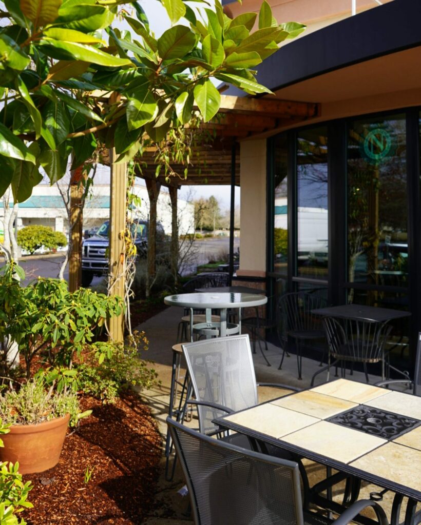 Blue Valley Bistro, Coburg, Creswell, Oregon, Willamette Valley, Espresso, Where to eat, best restaurants, crepes, bagels, soups, salads, panini sandwiches, good food, breakfast, lunch