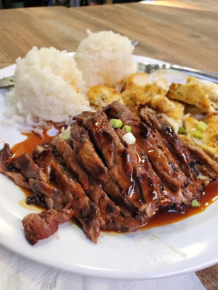 Grilled meat and rice at Kona Mix Plate.