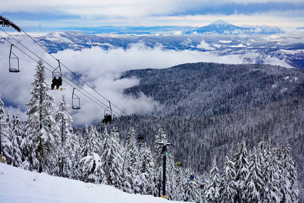 mt ashland, oregon, skiing, news, 2023, southern oregon, cascade mountains