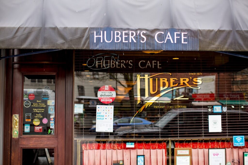 Huber's Cafe, Oldest Restaurant in Oregon, Portland History, Good eats, where to go, best dinners, spanish coffee, famous turkey, underground restaurant, speakeasy, 1879, Jim Louie
