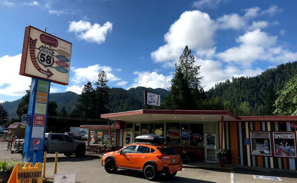 stewart's 58 drive-in, oakridge, oregon, best burgers, espresso, homemade, milkshakes, central oregon, eugene cascades, restaurants, delicious food, must try, chili and cornbread, desserts, mom & pop