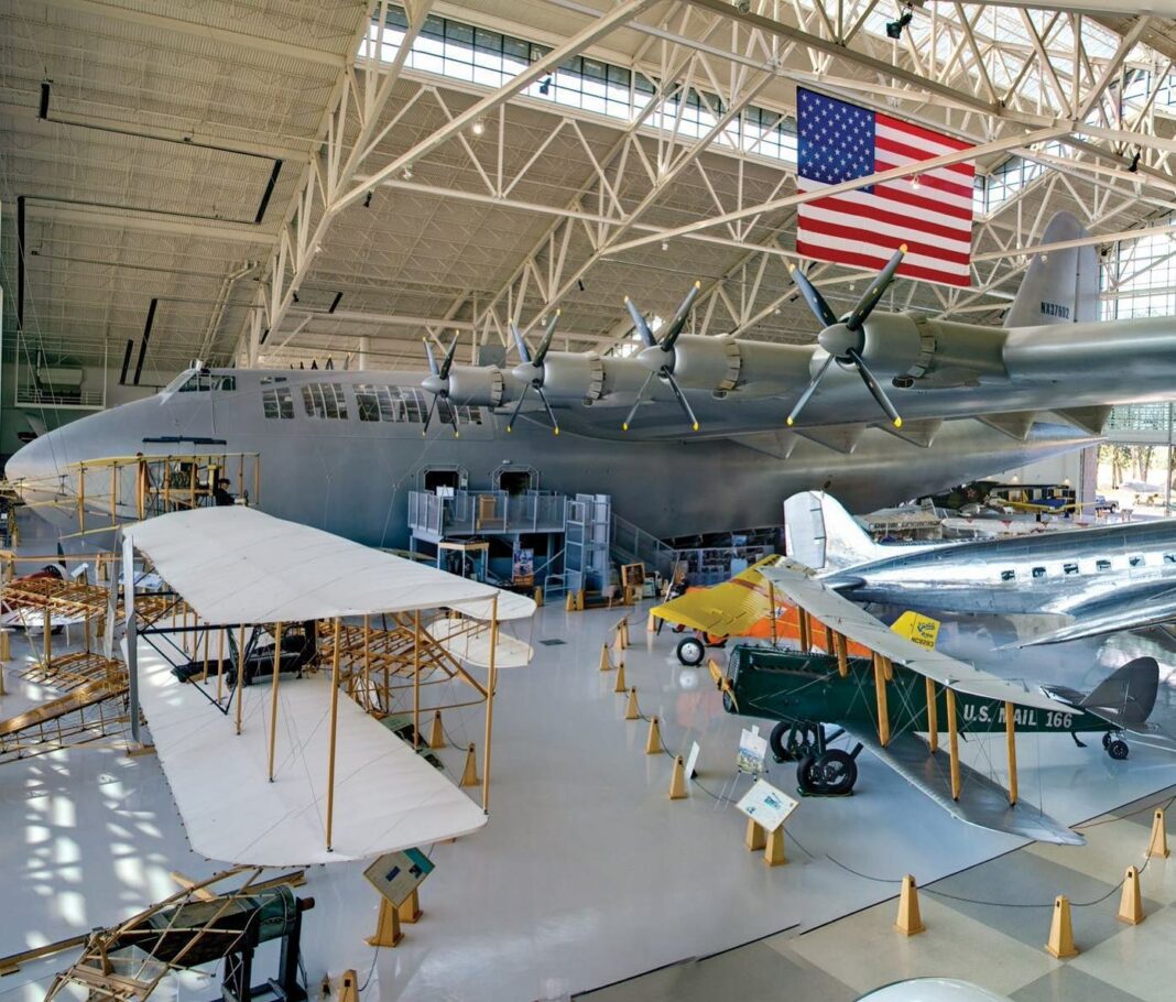 With Over 150 Aircraft On Display, the Evergreen Aviation and Space ...