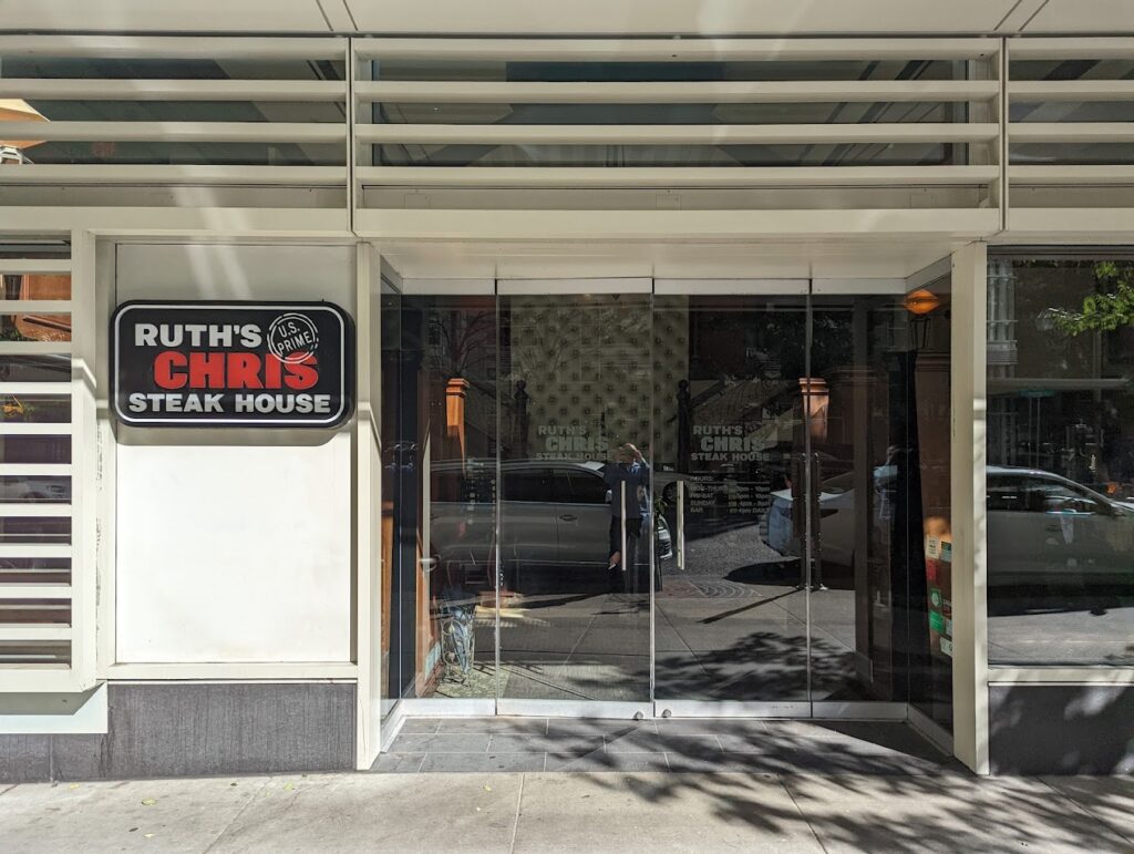 Ruth's Chris front door