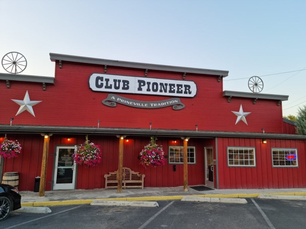 Club Pioneer