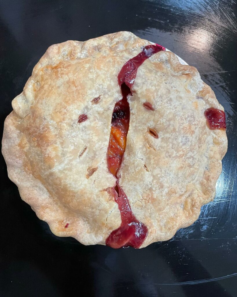A cherry pie.