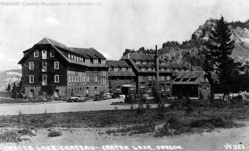 An old black and white photo of Crater Lake Lodge.