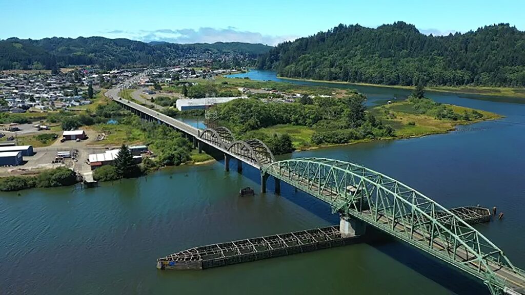 Reedsport Is A Nature Lover's Paradise On The Oregon Coast