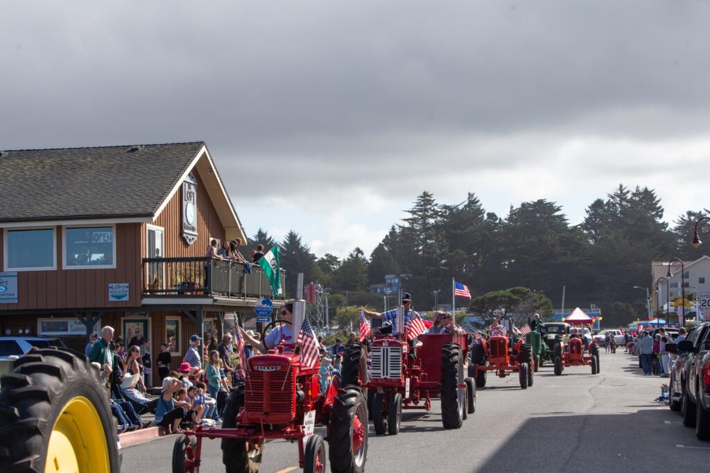 bandon oregon cranberry festival 2024, family fun, things to do, oregon coast, southern coast, carnivals, food, entertainment