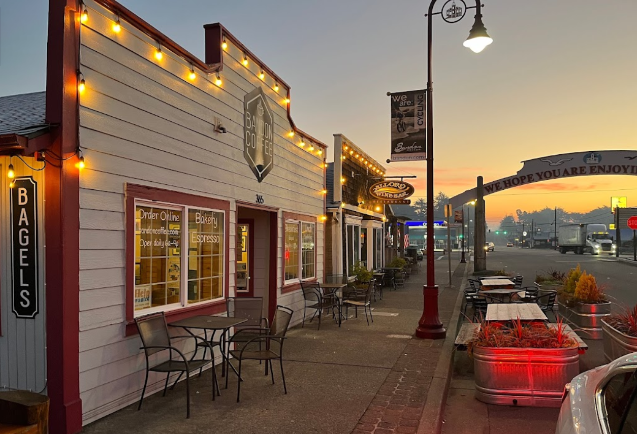 Bandon Coffee Cafe, Bandon Oregon, Espresso, Bakeries, Southern Oregon Coast, Breakfast, Lunch, Smoothies, Best Places to Eat