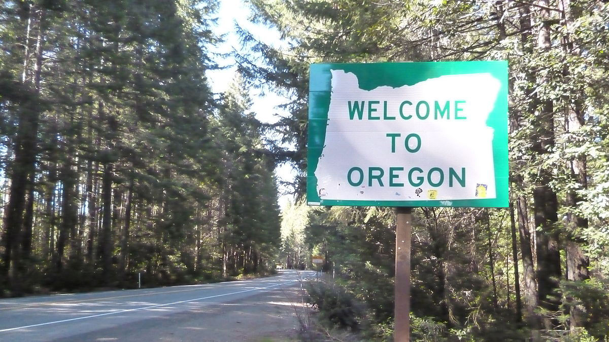 welcome to oregon sign