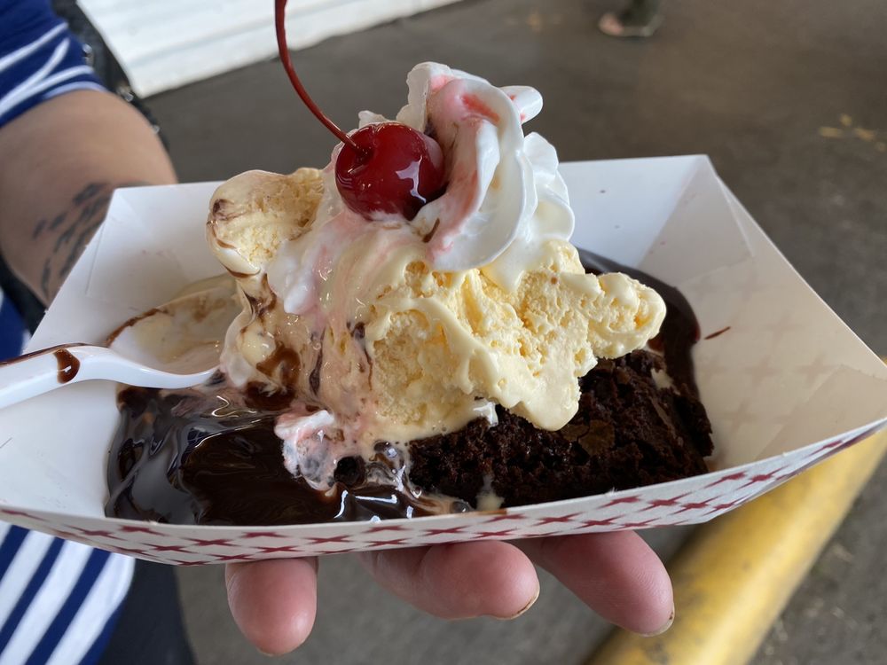 An ice cream sundae.