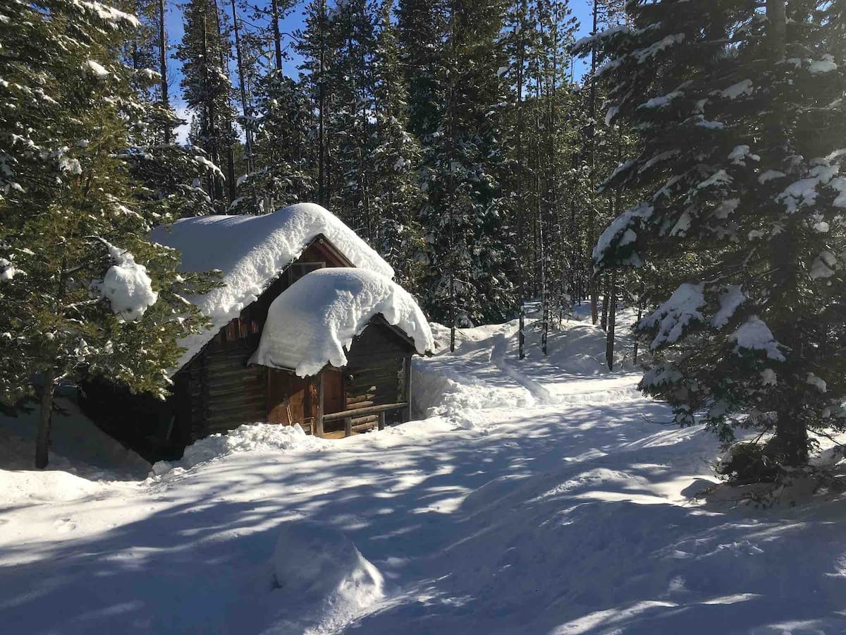 cozy airbnb bend oregon