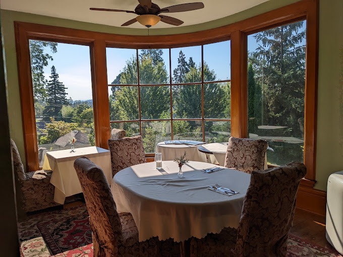 dining area at campbell house eugene oregon