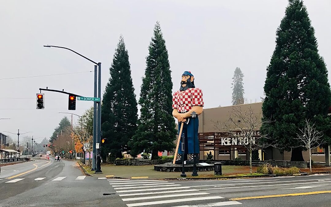 The Real Story Behind Oregon’s Giant Iconic Paul Bunyan Statue