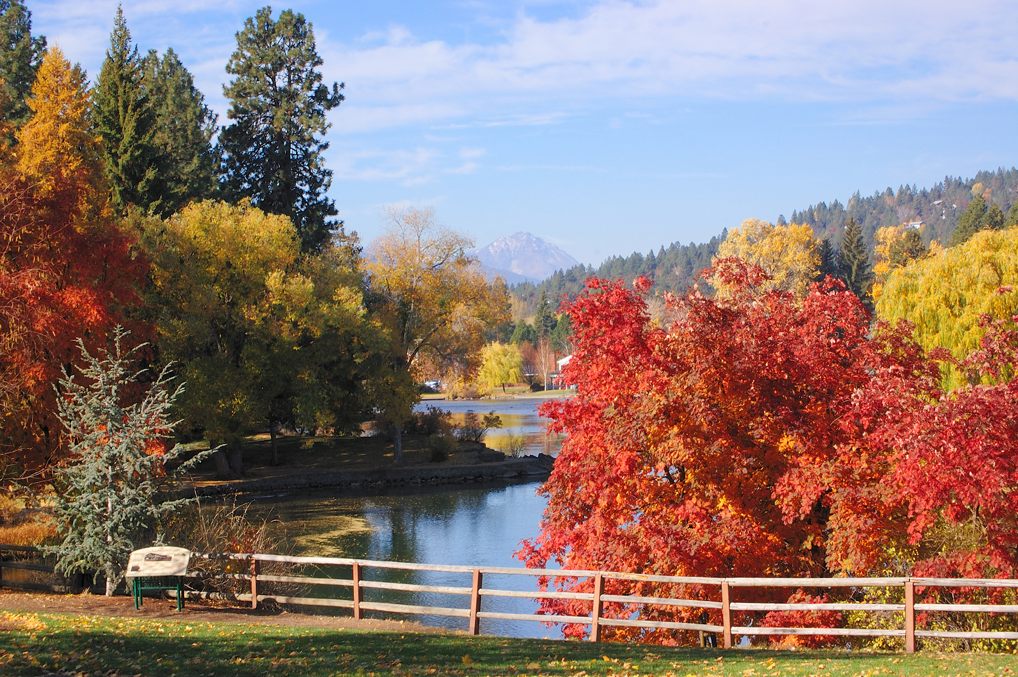 Deschutes River at Drake Park in Bend