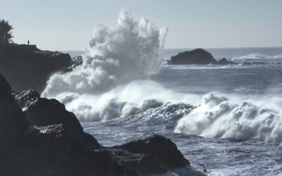 Offshore Bomb Cyclone Brings 60 MPH Winds and High Surf Alert to Oregon and Washington Beaches