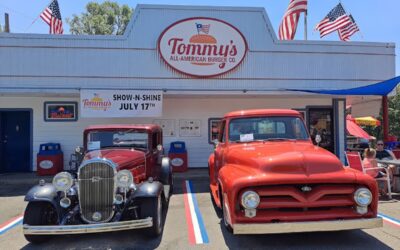 Locals Love the Juicy Burgers and Retro Vibes at This Classic 50’s Diner in Oregon