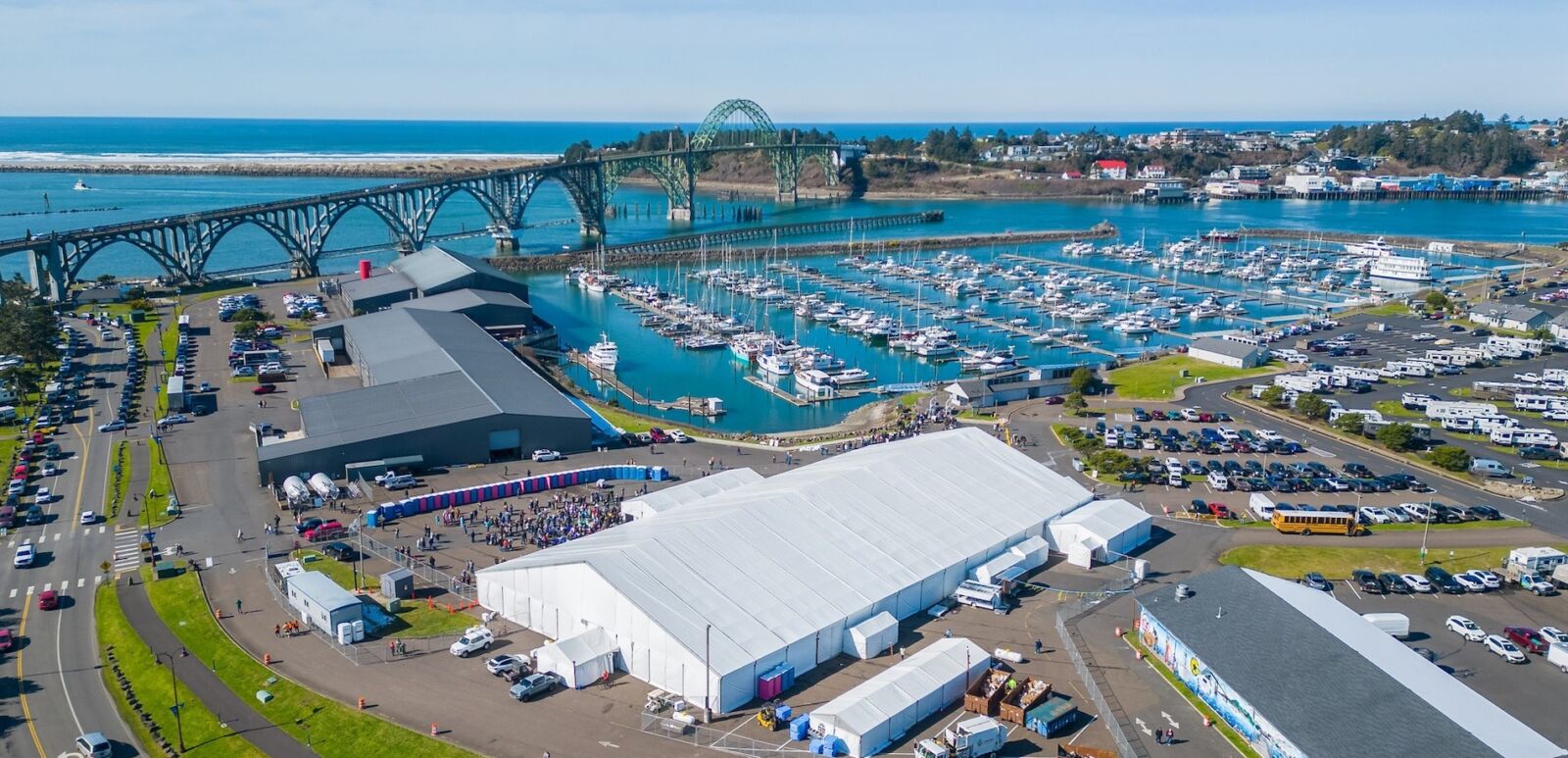 newport seafood and wine festival in oregon