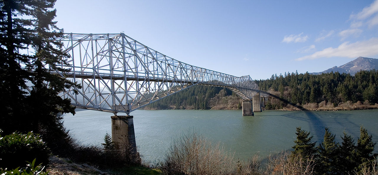 Bridge of The Gods Oregon