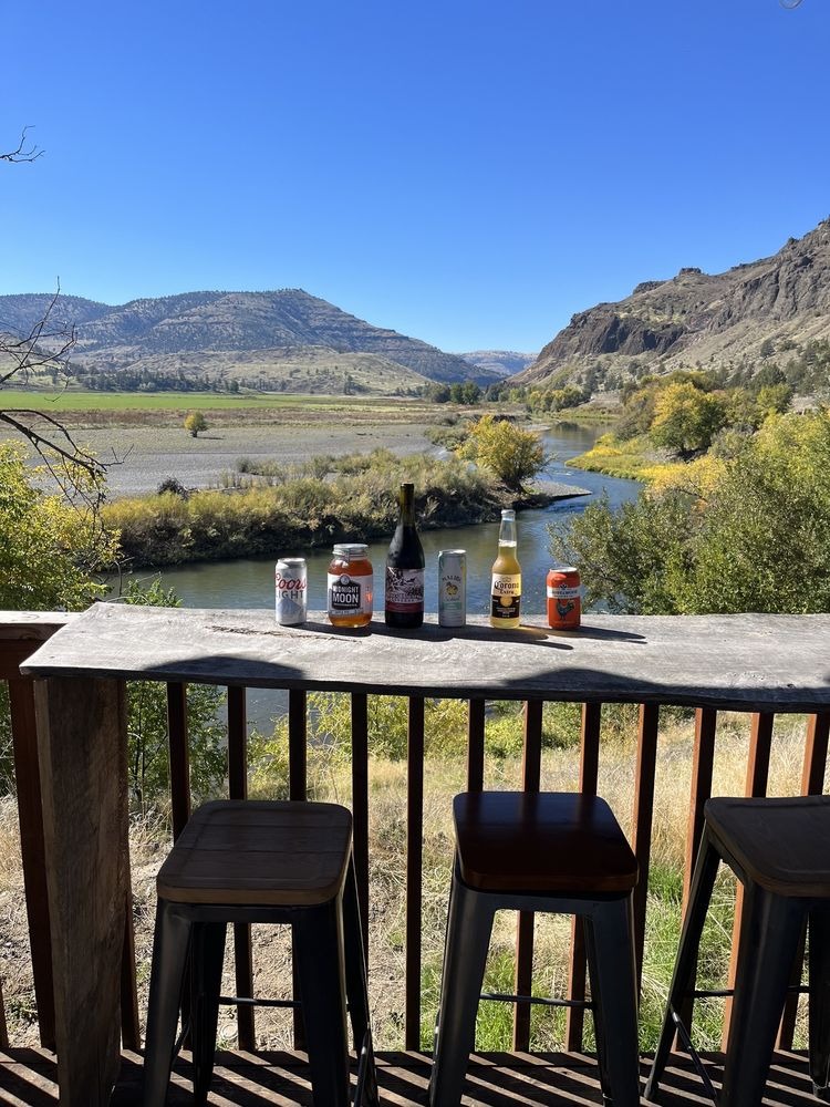 beautiful view in Spray Oregon