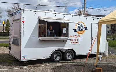 Hey Y’all Is A Southern Food Cart In Oregon Serving Biscuits & Gravy So Good You’ll Think You’re In Tennessee