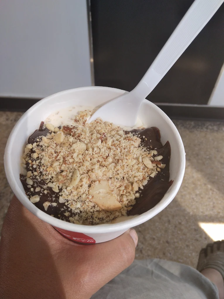 A tasty looking milkshake.