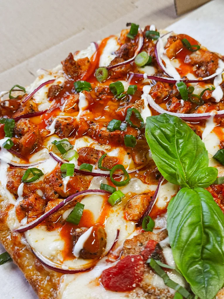 A delicious looking pizza at New York Squares in Independence, Oregon.