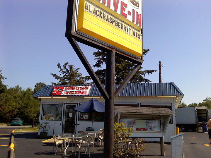 The outside of Don and Jo's Drive in.