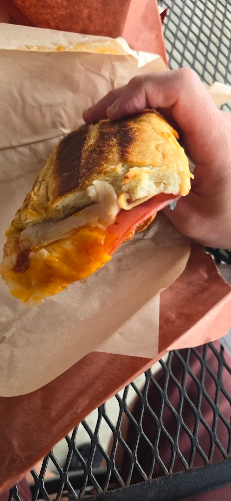 A tasty looking sandwich.