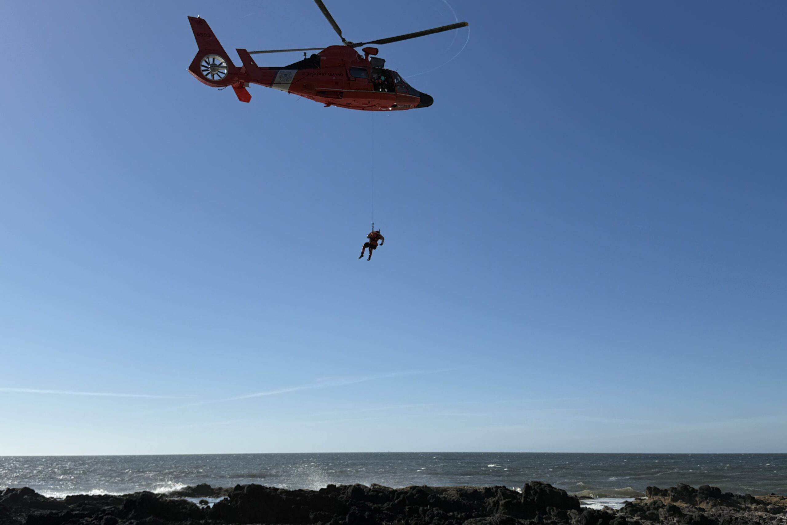 oregon coast drowing, yachats oregon, cape perpetua, thor's well, fatality, seal rock fire department