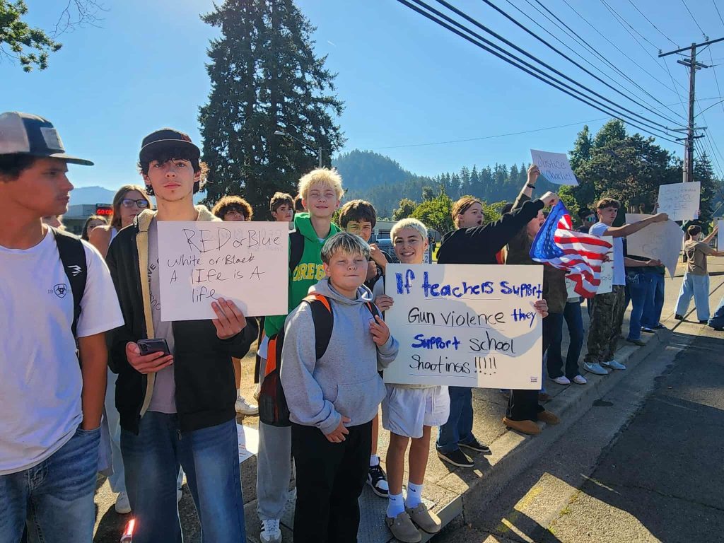 Students protest outside Thurston High School — September 17, 2025. Image by That Oregon Life.
