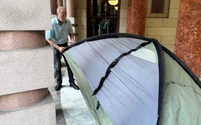 Portland Business Owner Pitches Tent at City Hall to Protest Shelter and Gets Arrested