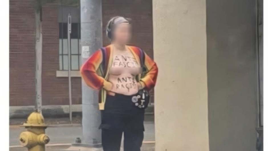 Springfield, Oregon teacher topless
