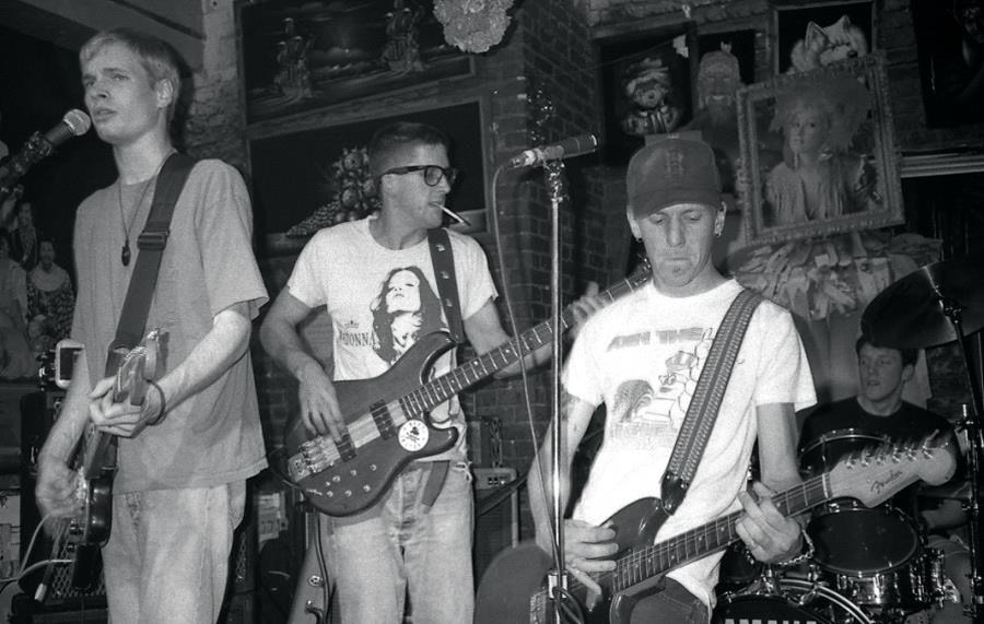 Elliot Smith with his band Heatmiser at the X-ray