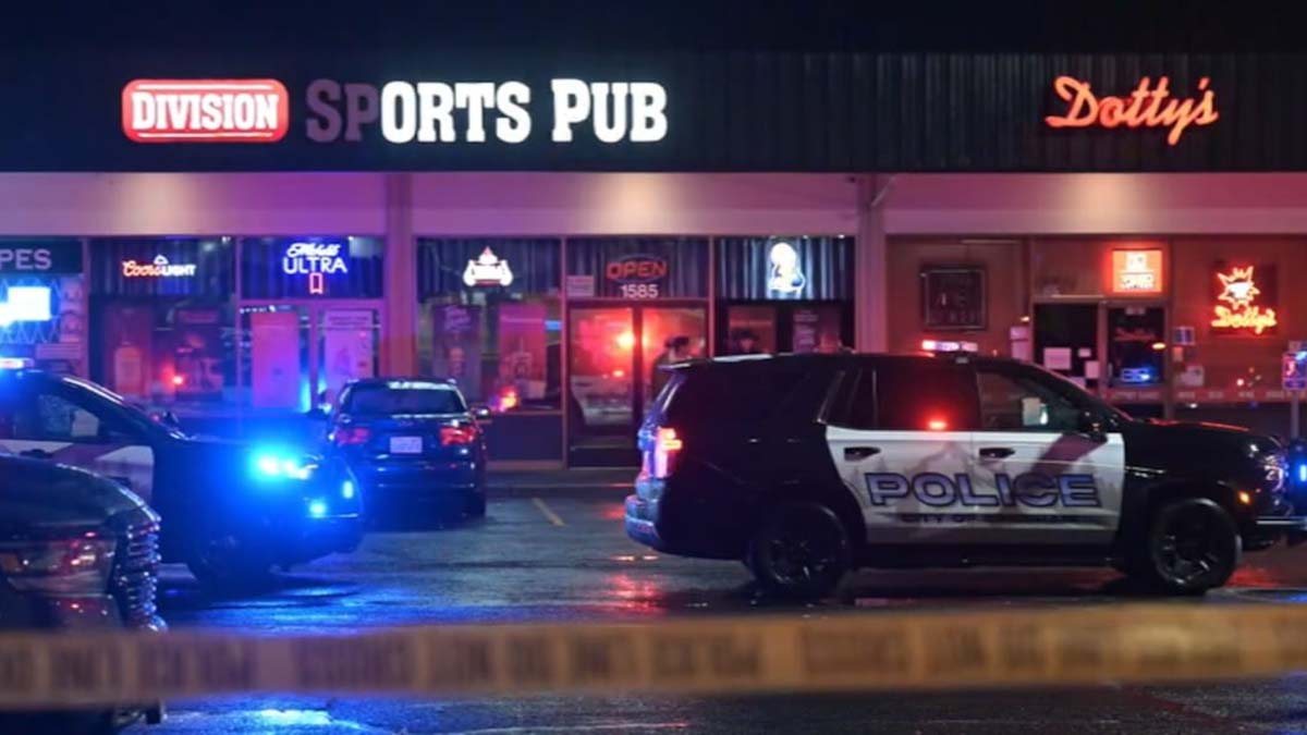 Shooting at Division Sports Pub in Gresham, Oregon