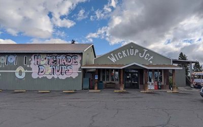 This Humble Oregon Roadside Stop Is Serving Up Some of the Best Homemade Donuts You’ll Ever Try