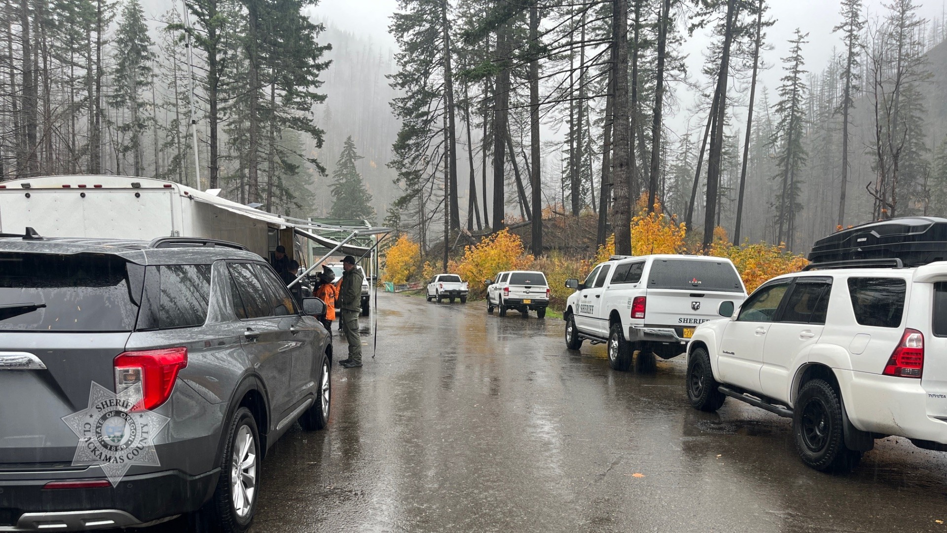 572030928_1131896962464525_4016327804818898972_n missing hunter search team Mt Hood