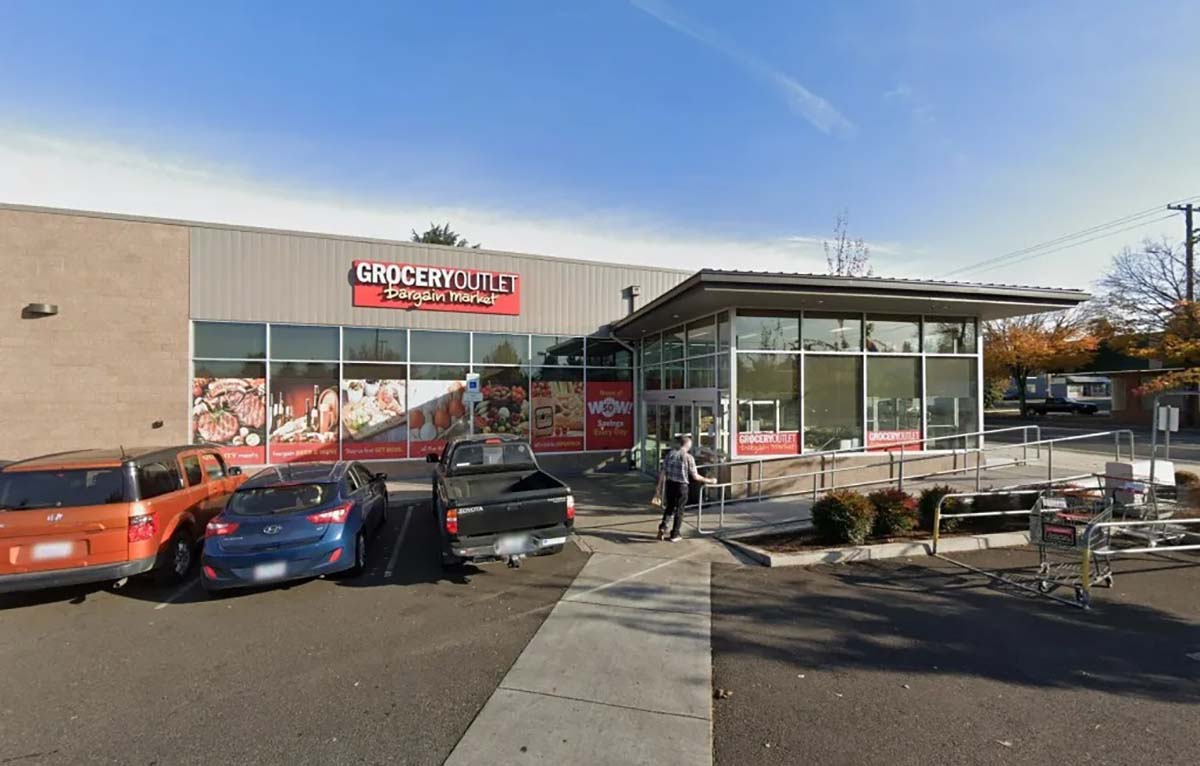 Parkrose Grocery Outlet in Portland, Oregon