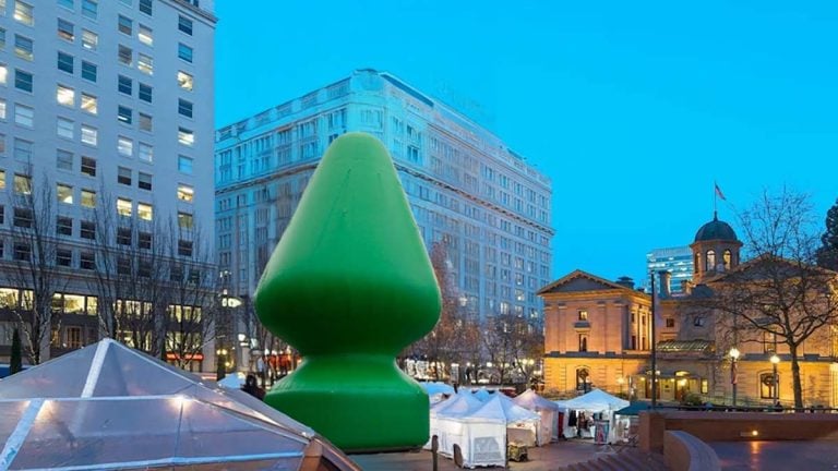 Portland Replaces Christmas Tree With Large Green Object, Calls New Holiday Display “Bold” and “Inclusive”