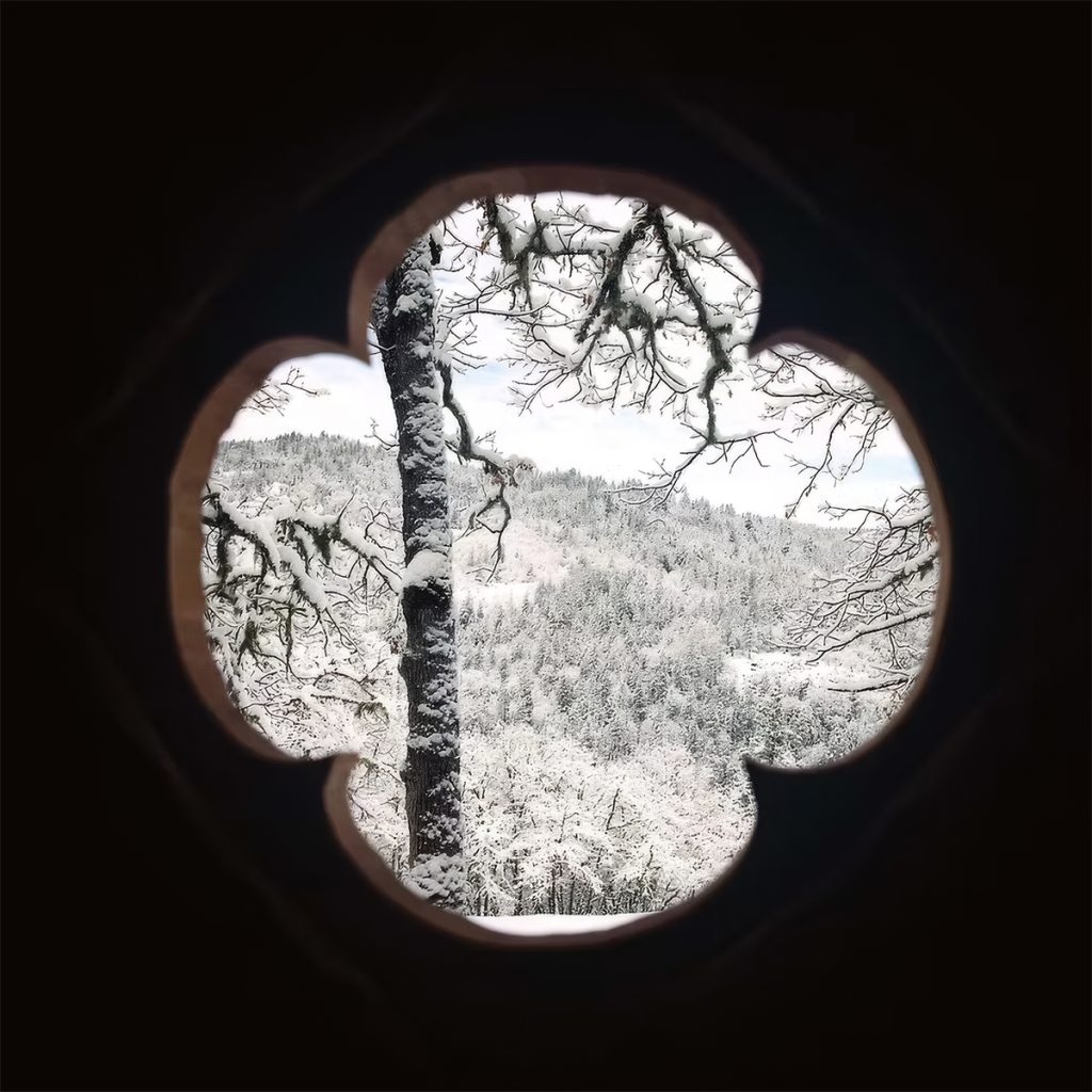 sky cave retreat, southern oregon, total darkness, aaron rodgers, klamath falls, ashland, dark retreats, meditation, mysterious places, self care, weird oregon